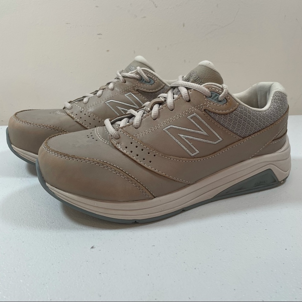New Balance 928V3 Women’s Walking Shoes Size 6 Bone Grey/Tan